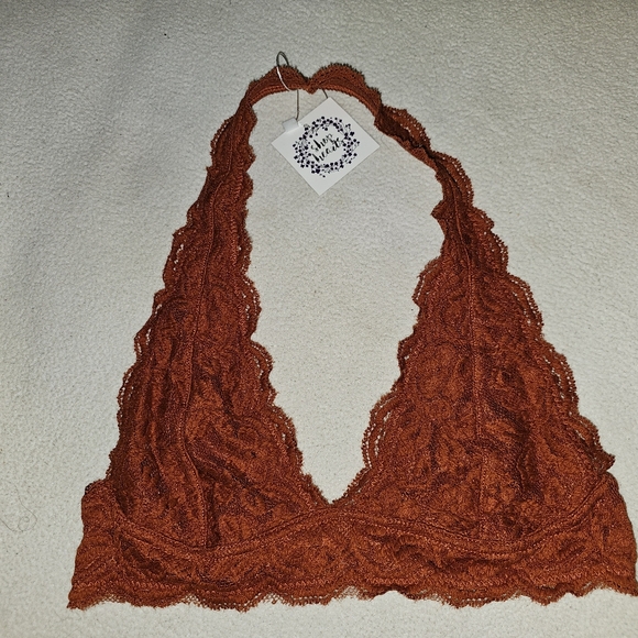 NWT Tillys Lace Spandex Rust Deep V Bra, sz ML, never worn in perfect cond - Picture 2 of 5